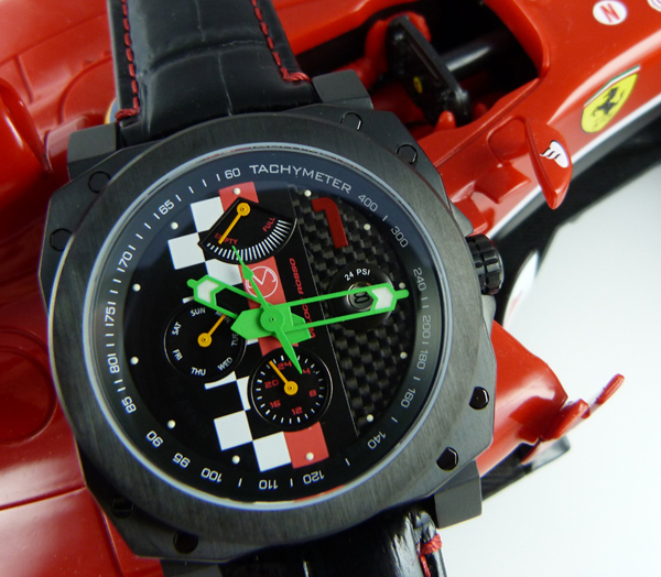 Velloce Rosso racing watch with Ferrari model